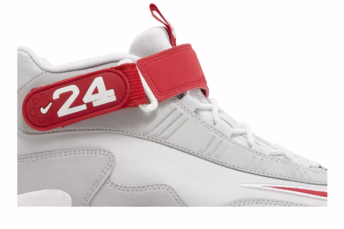 Nike Air Griffey Max 1 Cincinnati Reds Away, view 3
