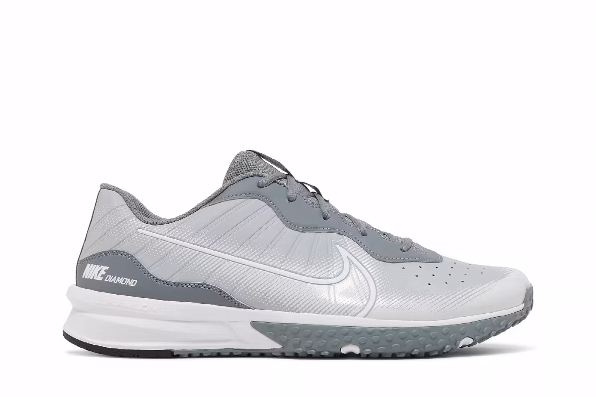 Nike Alpha Huarache Varsity 4 TF Wolf Grey, view 2