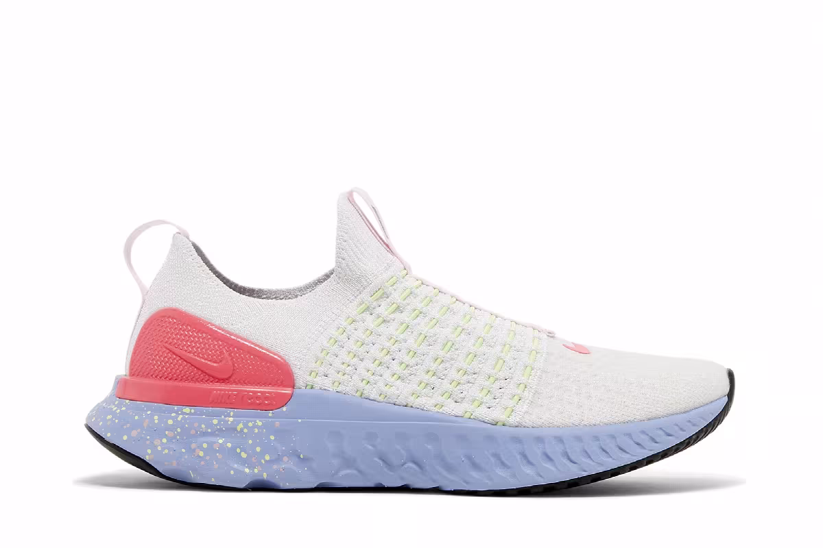 Nike Women's React Phantom Run Flyknit 2 Confetti, view 2