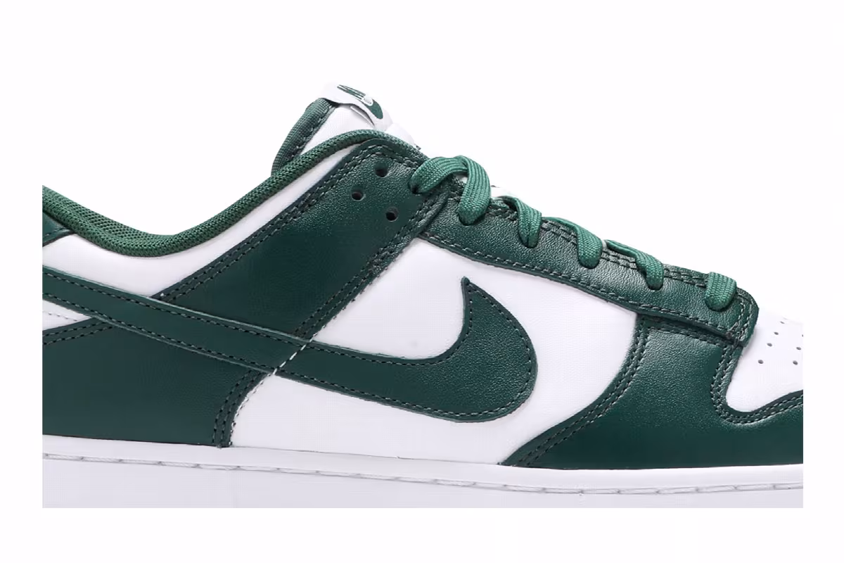 Nike Dunk Low Michigan State, view 3