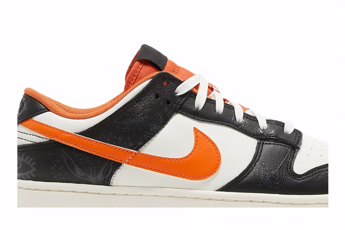 Nike Dunk Low Premium Halloween 2021, view 3