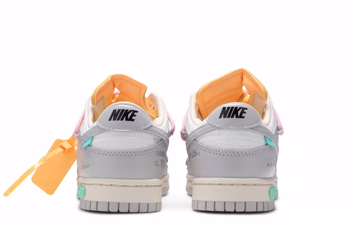 Off-White x Nike Dunk Low Lot 09 of 50, view 7