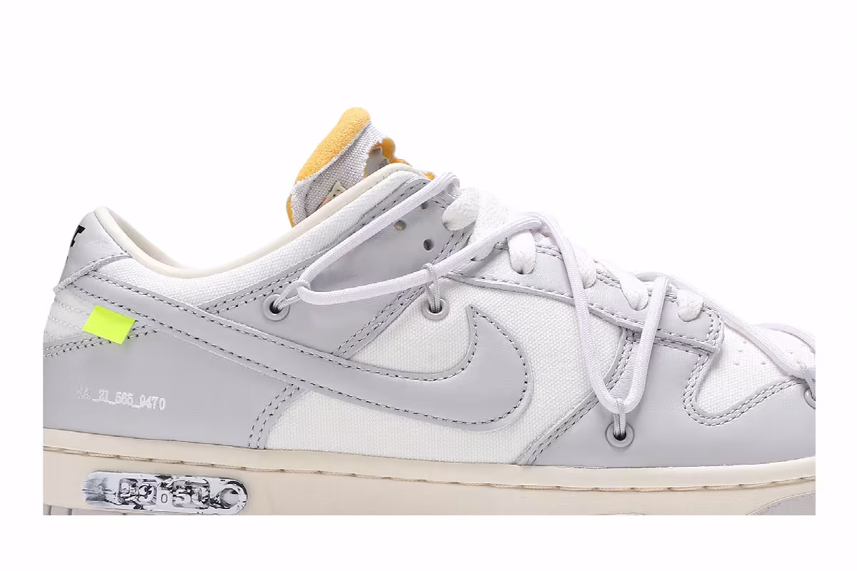 Off-White x Nike Dunk Low Lot 49 of 50, view 3