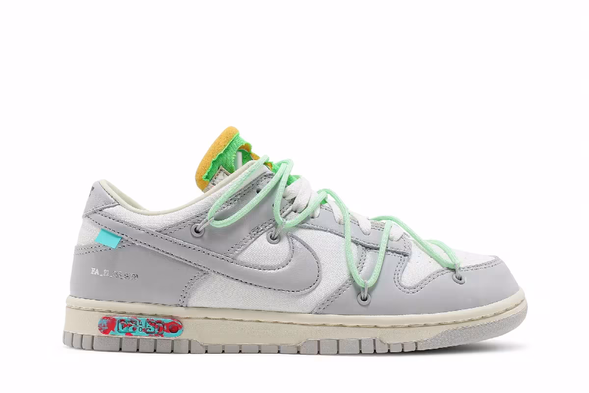 Off-White x Nike Dunk Low Lot 07 of 50, view 2