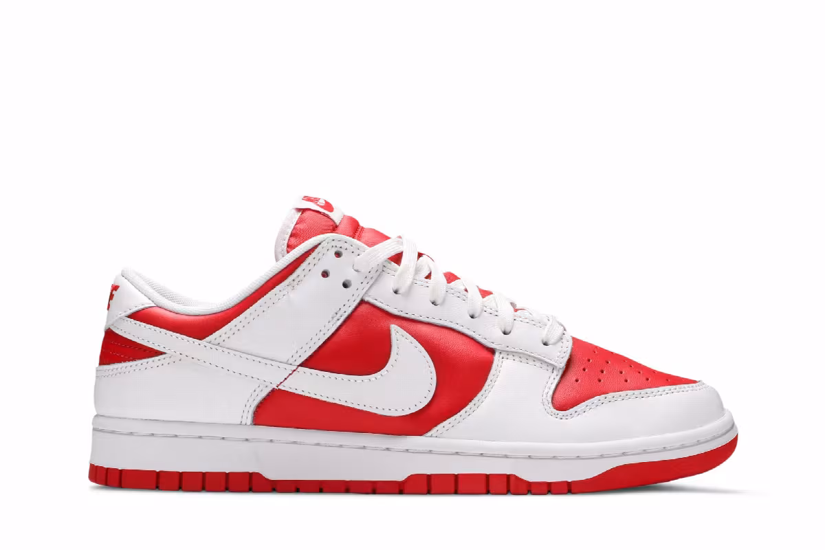 Nike Dunk Low Championship Red, view 2