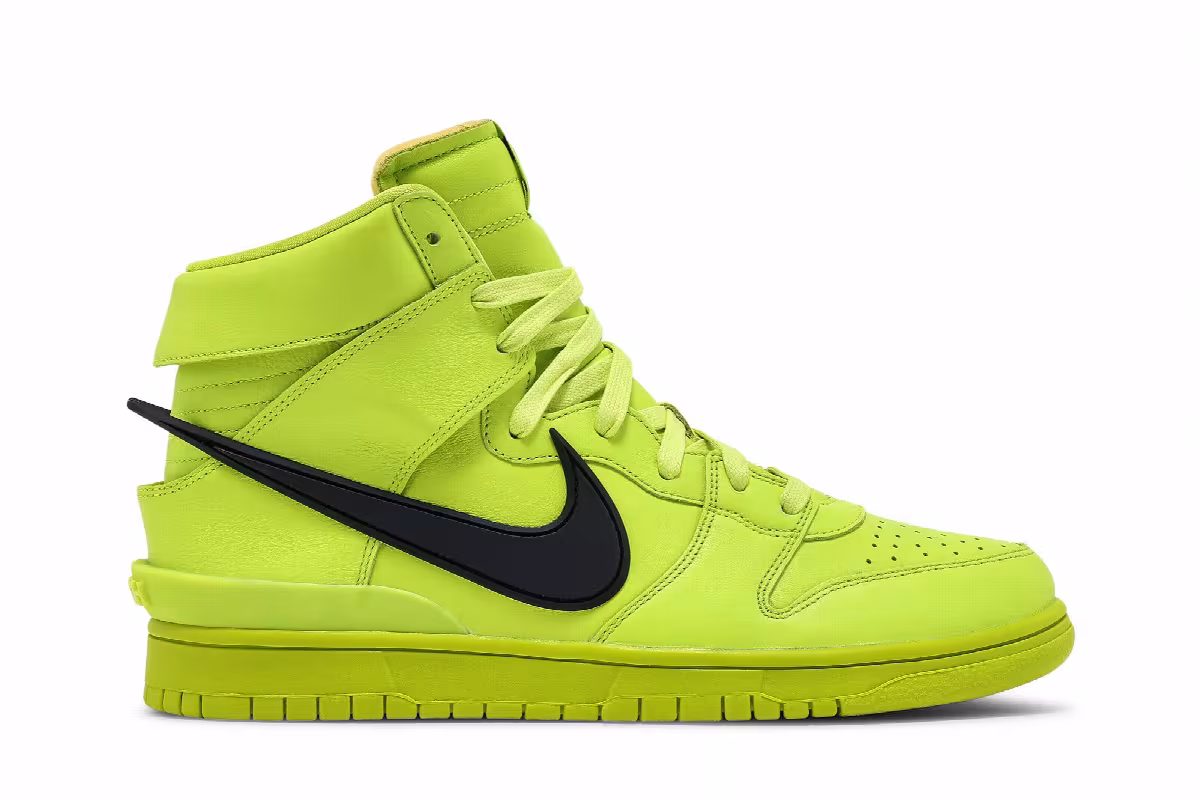 AMBUSH x Nike Dunk High Flash Lime, view 2
