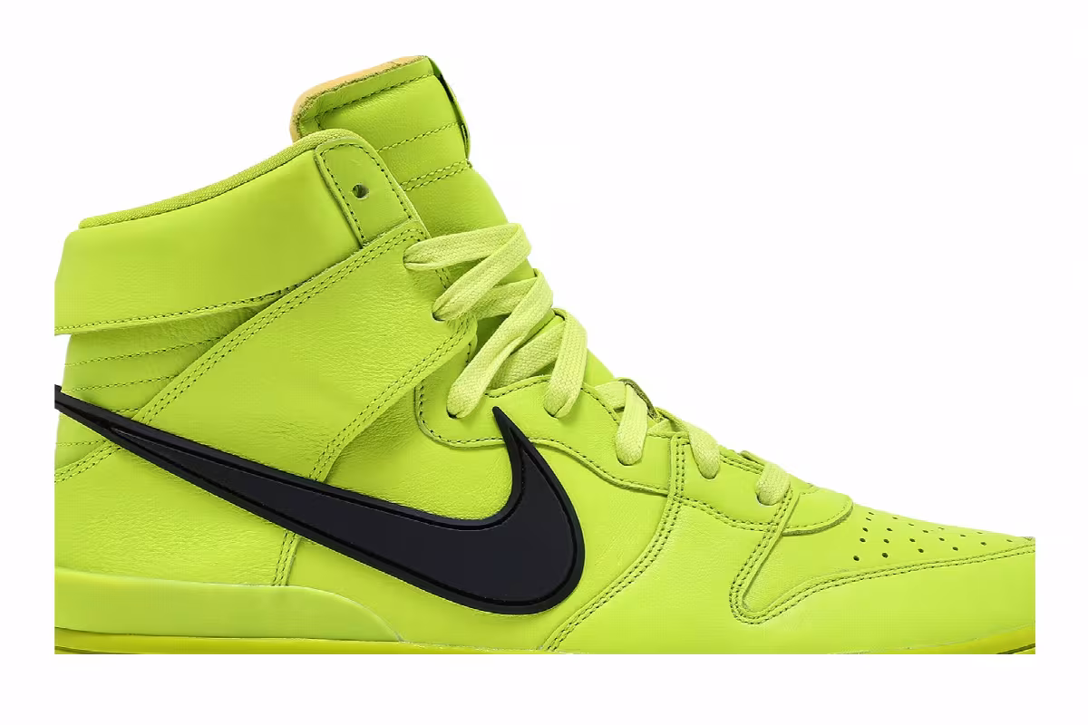 AMBUSH x Nike Dunk High Flash Lime, view 3