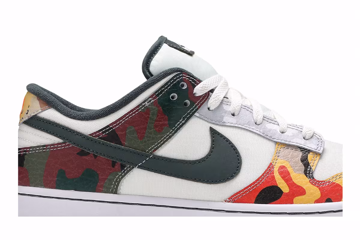 Nike Dunk Low SE Sail Multi-Camo, view 3