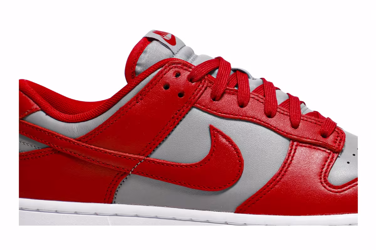 Nike Dunk Low UNLV 2021, view 3