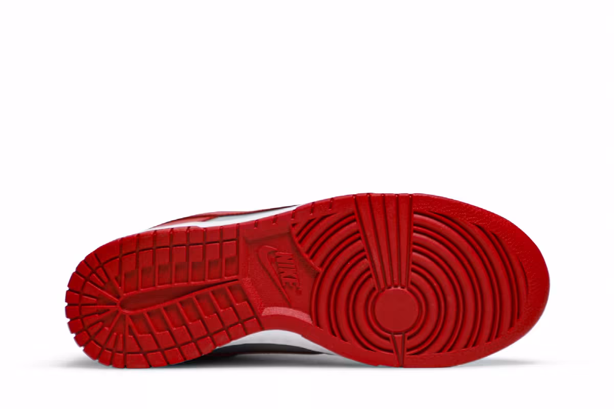 Nike Dunk Low UNLV 2021, view 5