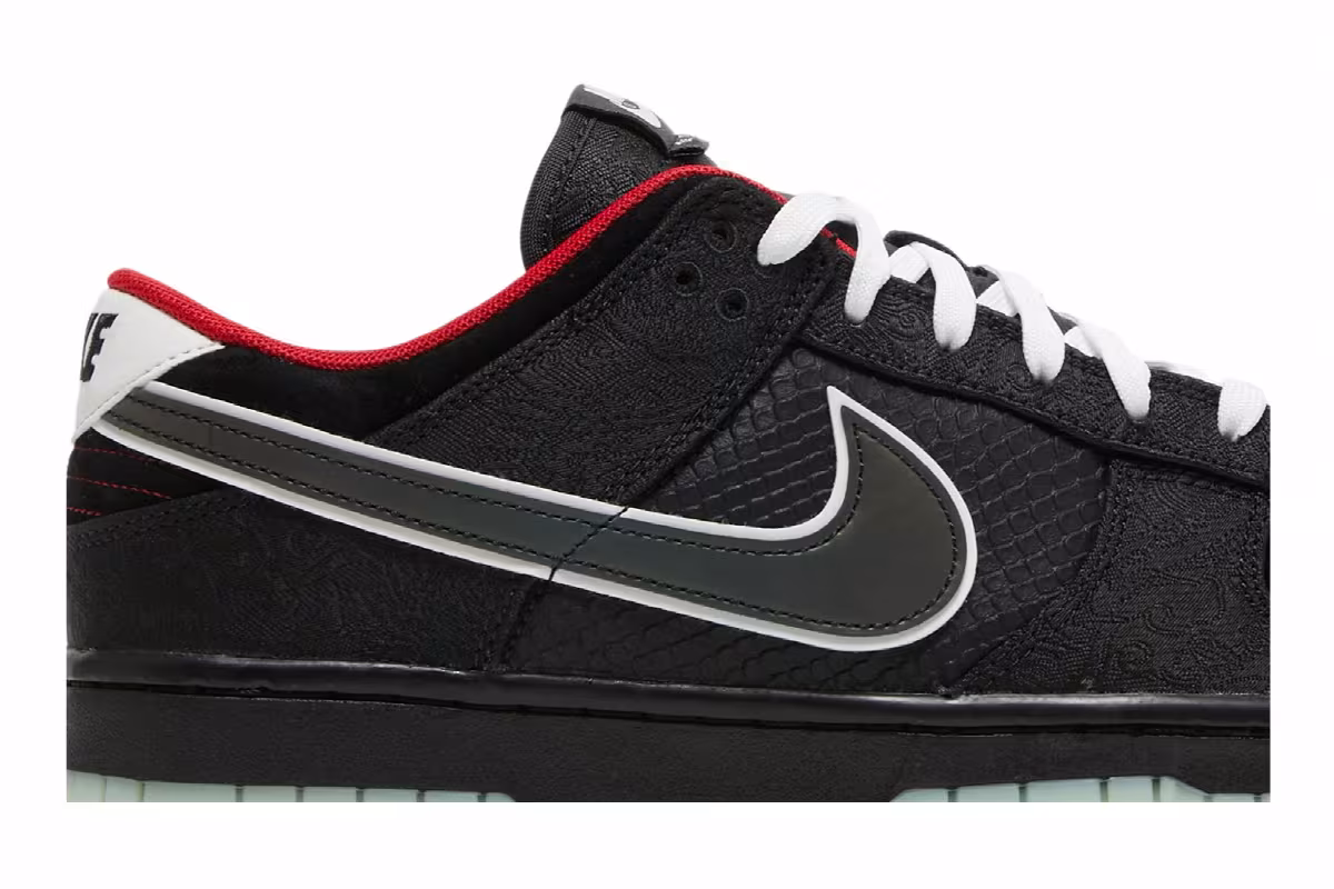 League of Legends x Nike Dunk Low Black, view 3