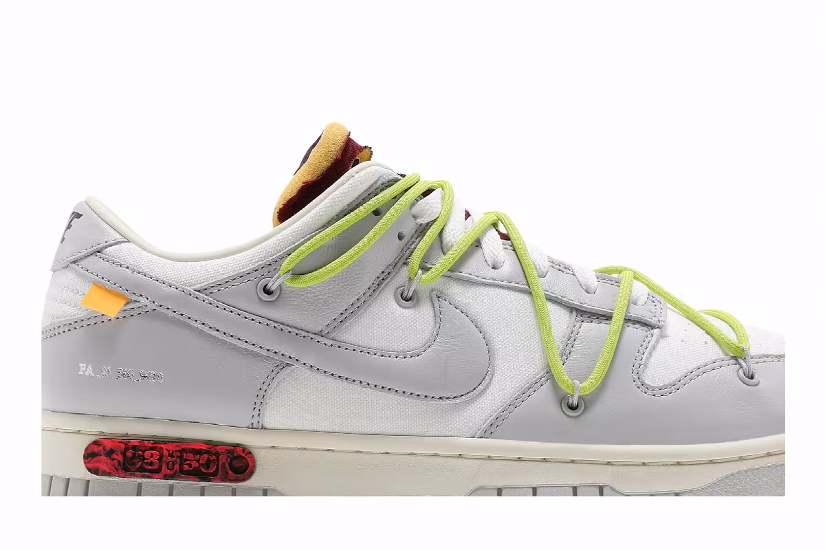 Off-White x Nike Dunk Low Lot 08 of 50, view 3