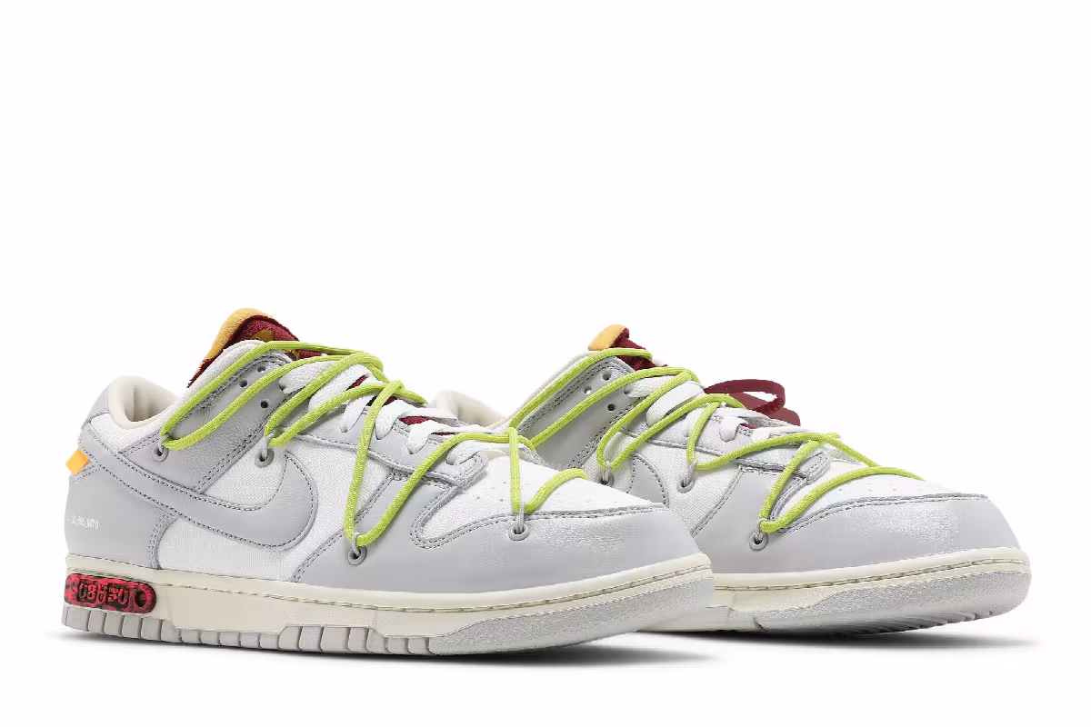 Off-White x Nike Dunk Low Lot 08 of 50, view 9