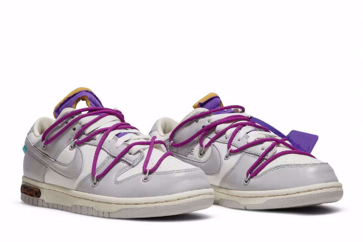 Off-White x Nike Dunk Low Lot 28 of 50, view 9