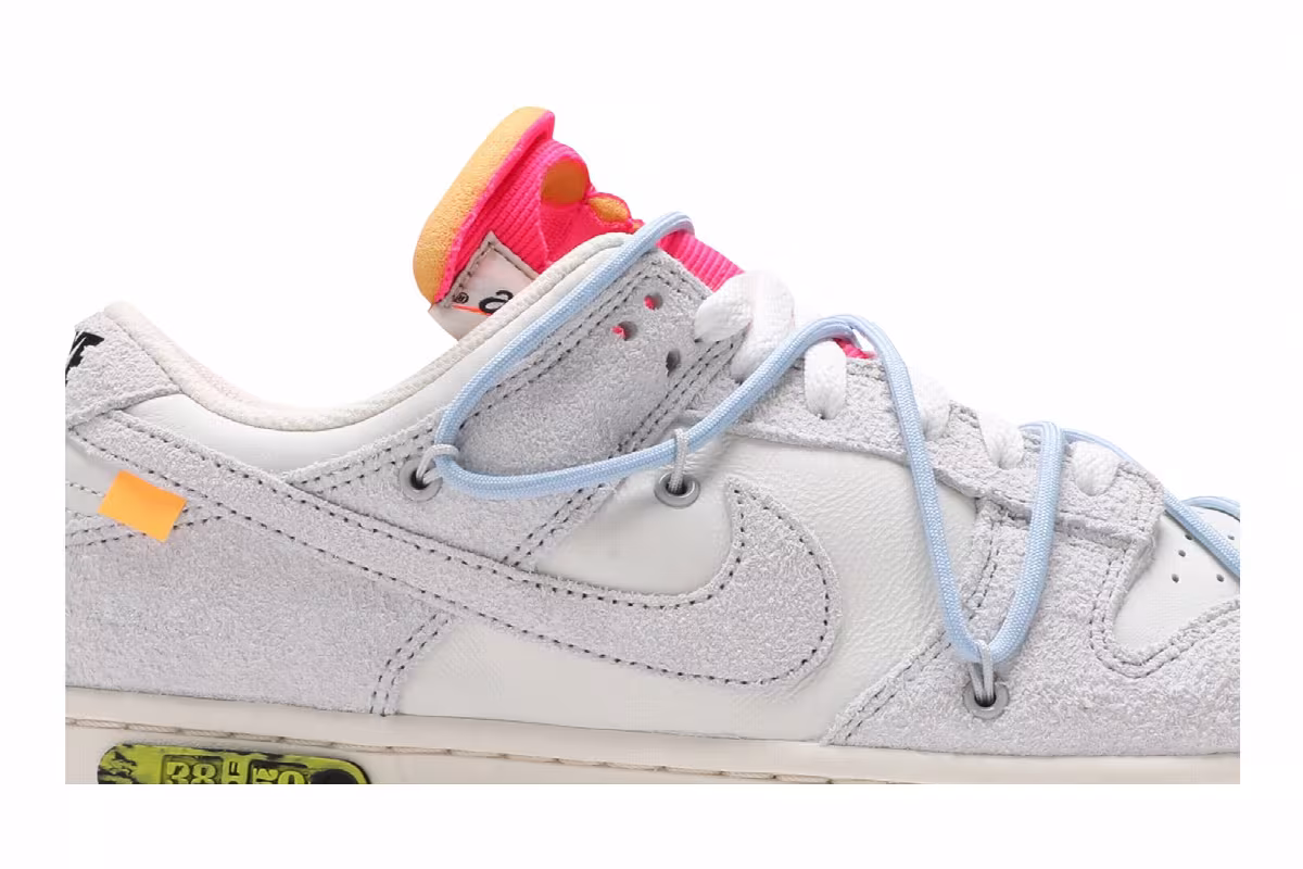 Off-White x Nike Dunk Low Lot 38 of 50, view 3