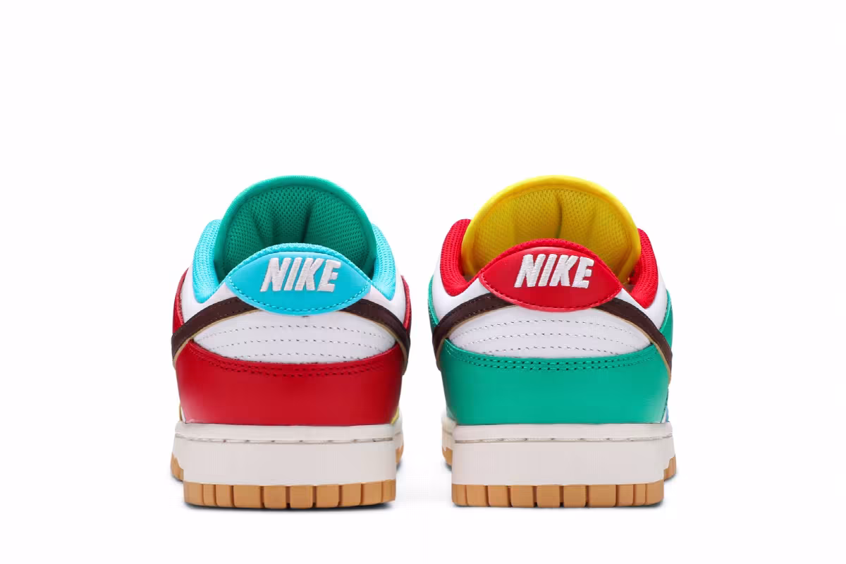 Nike Dunk Low SE Free.99 - White, view 7