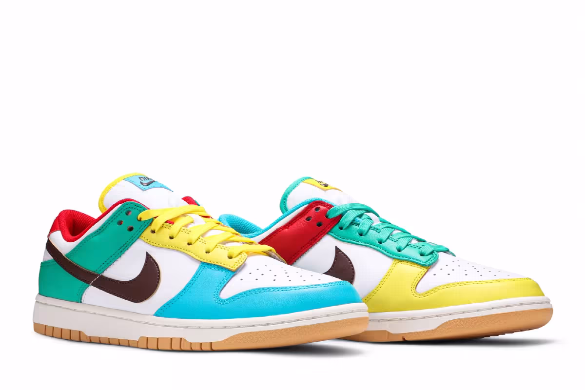 Nike Dunk Low SE Free.99 - White, view 9