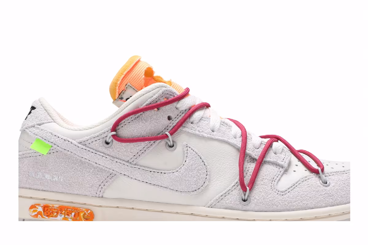 Off-White x Nike Dunk Low Lot 35 of 50, view 3