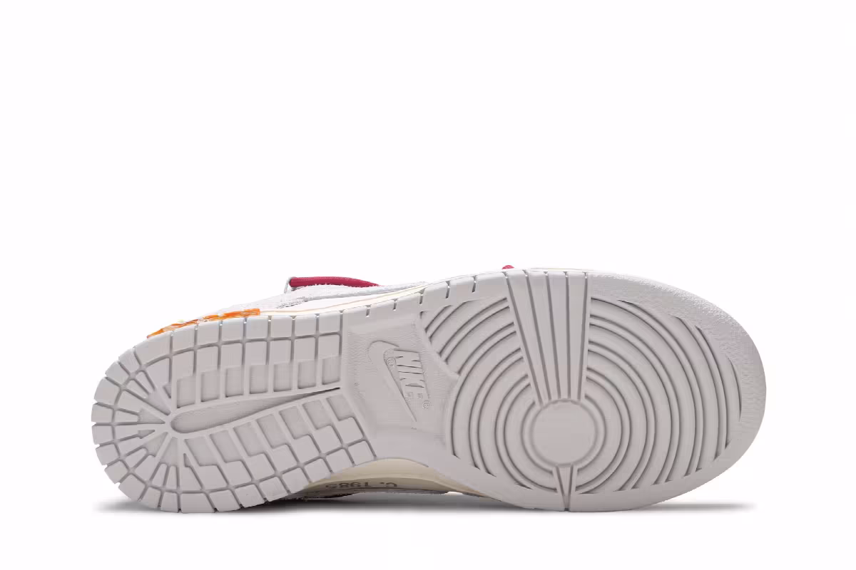 Off-White x Nike Dunk Low Lot 35 of 50, view 5