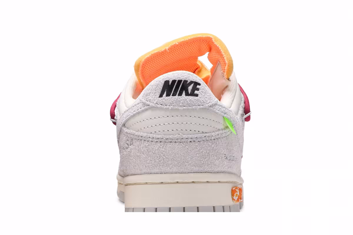 Off-White x Nike Dunk Low Lot 35 of 50, view 8