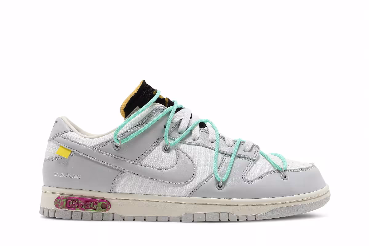 Off-White x Nike Dunk Low Lot 04 of 50, view 2