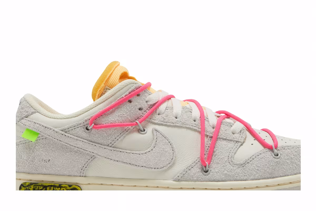 Off-White x Nike Dunk Low Lot 17 of 50, view 3
