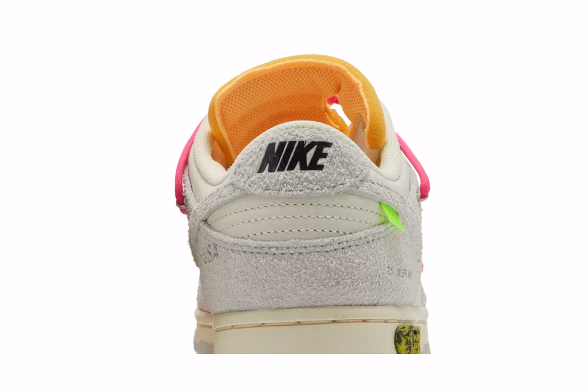 Off-White x Nike Dunk Low Lot 17 of 50, view 8