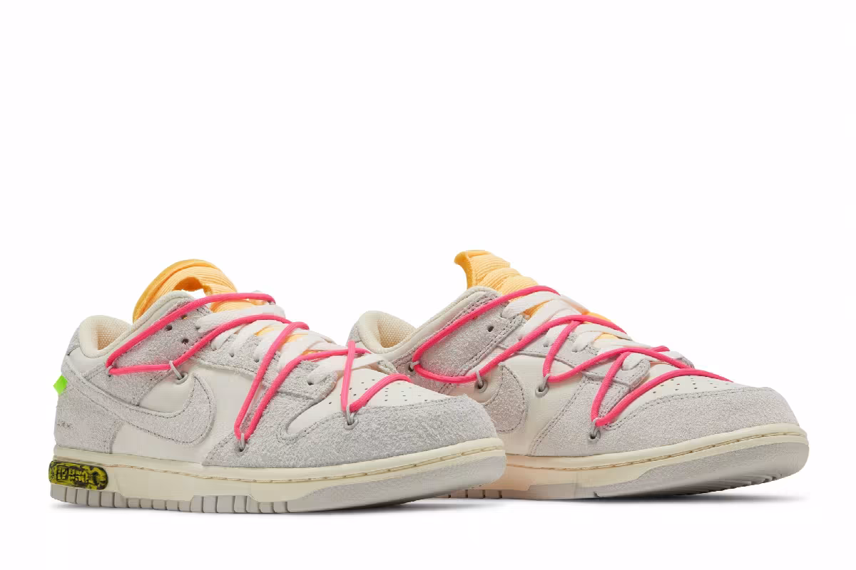 Off-White x Nike Dunk Low Lot 17 of 50, view 9