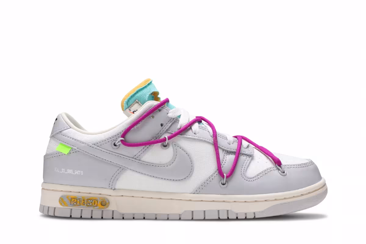 Off-White x Nike Dunk Low Lot 21 of 50, view 2