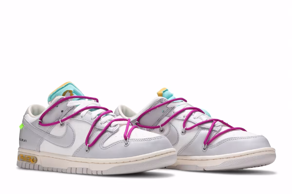 Off-White x Nike Dunk Low Lot 21 of 50, view 9