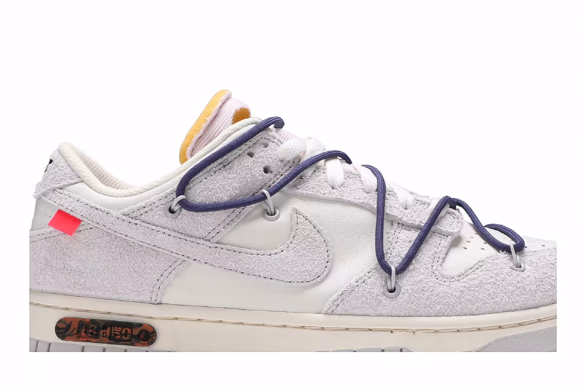 Off-White x Nike Dunk Low Lot 18 of 50, view 3