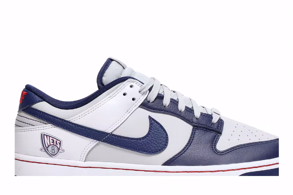 NBA x Nike Dunk Low EMB 75th Anniversary - Nets, view 3