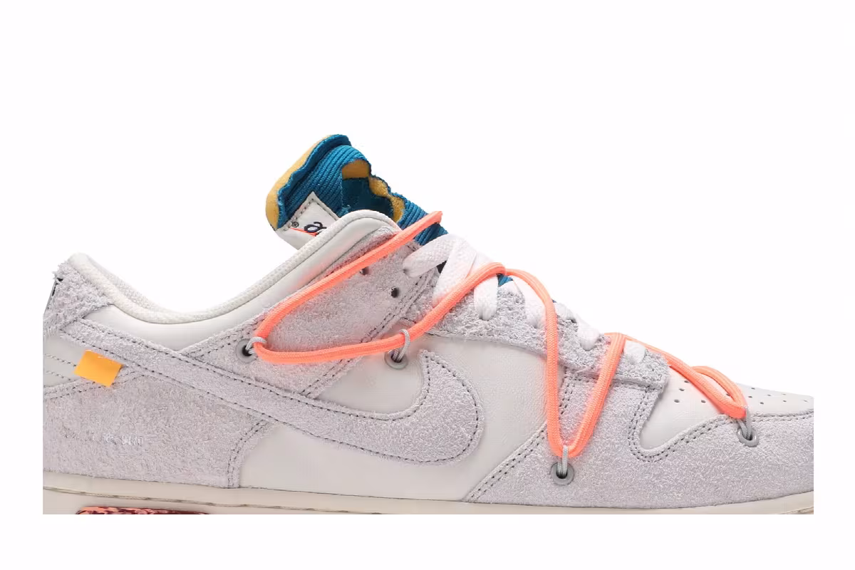 Off-White x Nike Dunk Low Lot 19 of 50, view 3