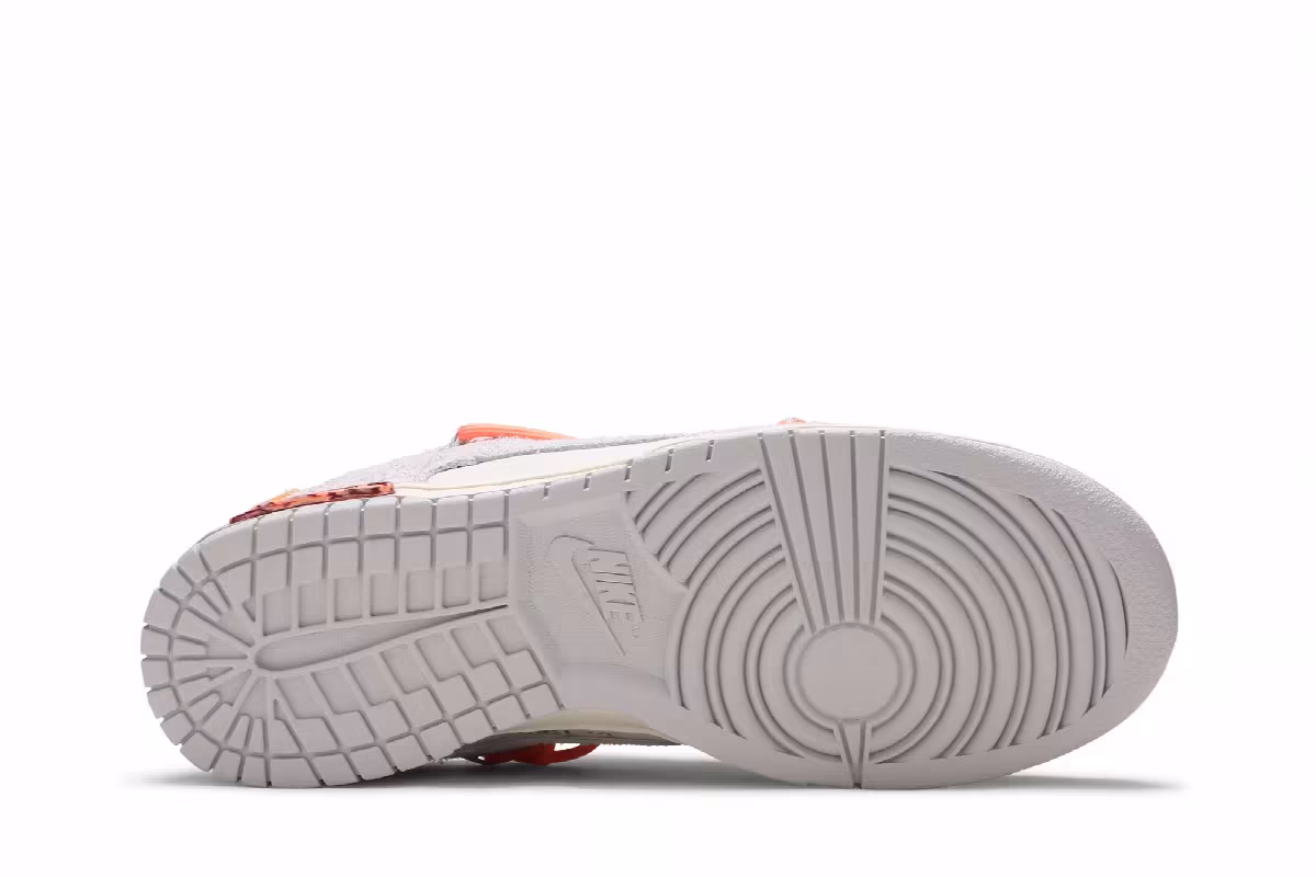 Off-White x Nike Dunk Low Lot 19 of 50, view 5