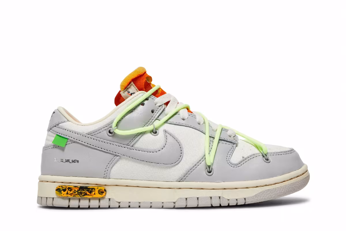 Off-White x Nike Dunk Low Lot 43 of 50, view 2