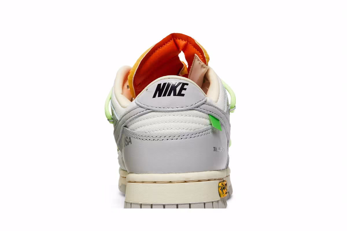 Off-White x Nike Dunk Low Lot 43 of 50, view 8