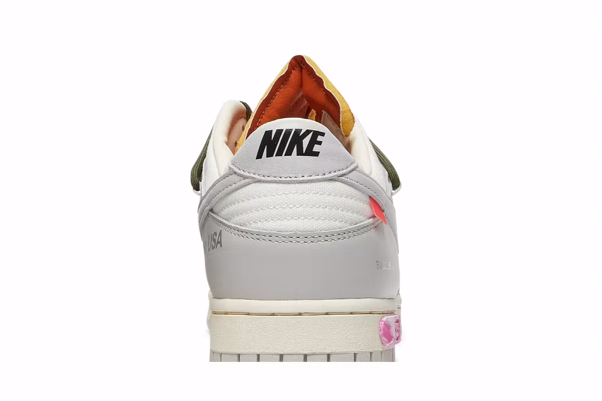 Off-White x Nike Dunk Low Lot 22 of 50, view 8