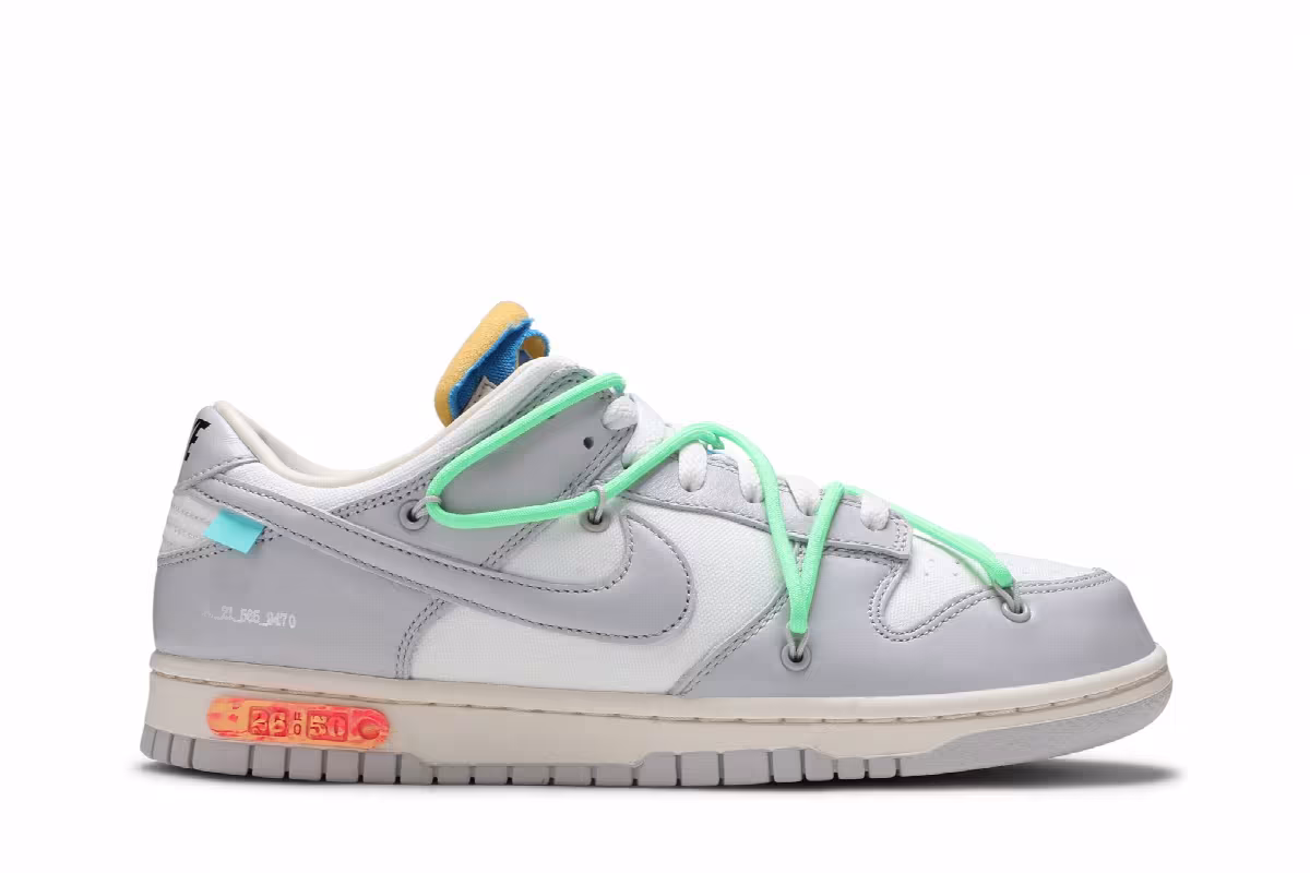 Off-White x Nike Dunk Low Lot 26 of 50, view 2