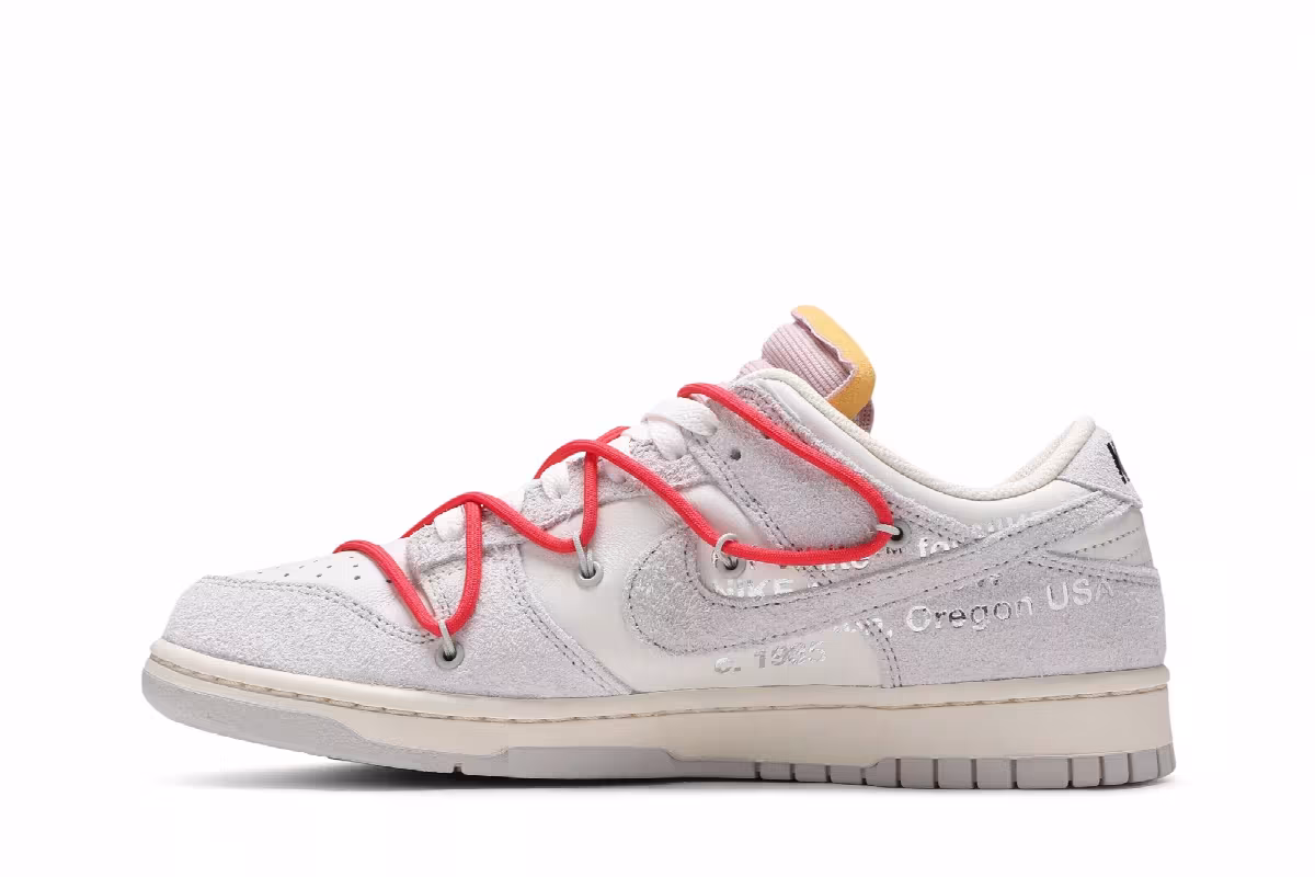 Off-White x Nike Dunk Low Lot 33 of 50, view 4