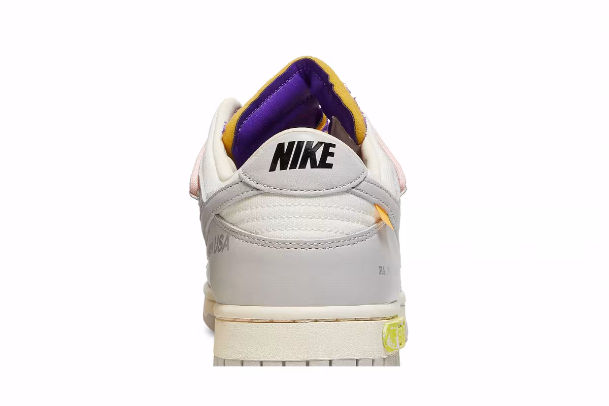 Off-White x Nike Dunk Low Lot 24 of 50, view 8