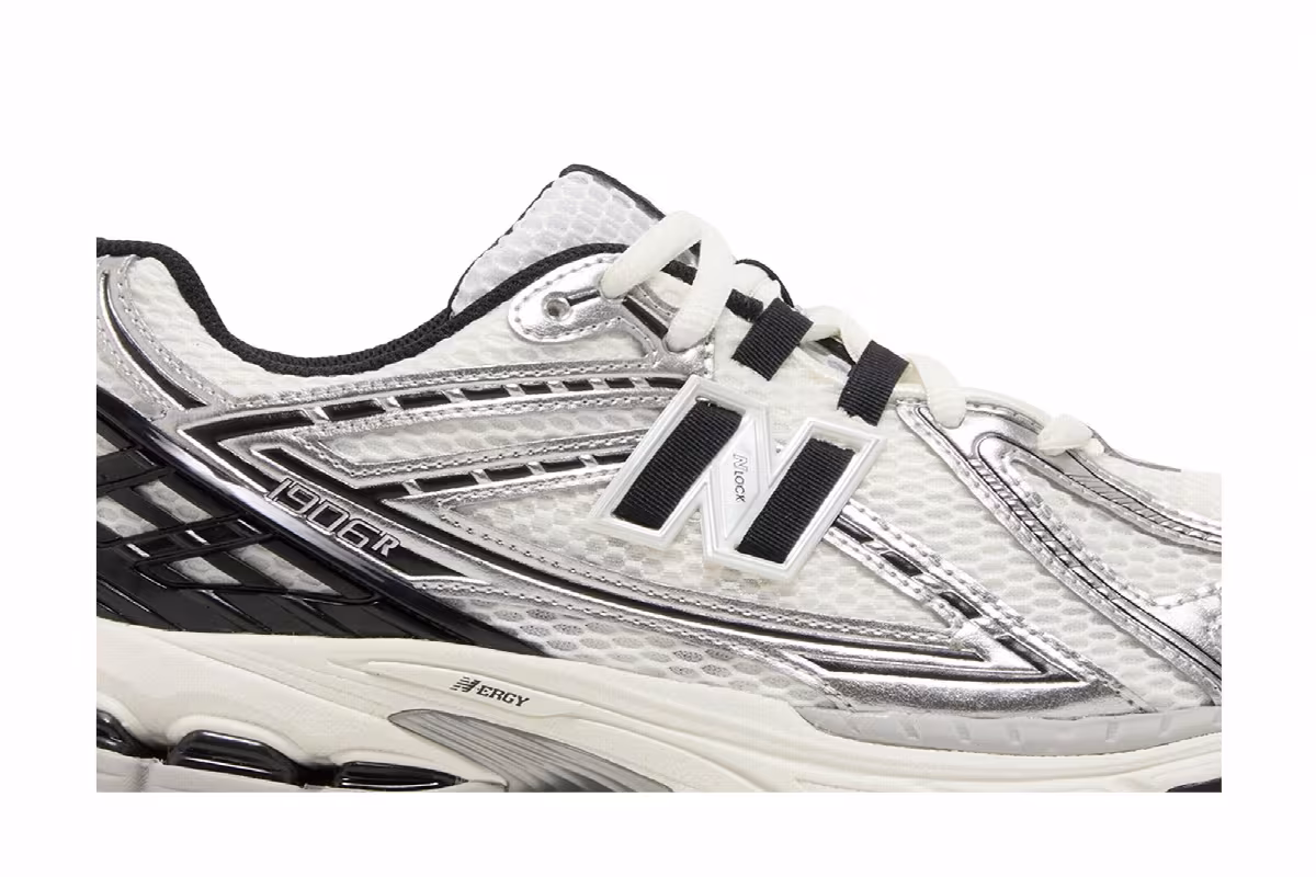 New Balance 1906R Silver Metallic Black, view 3