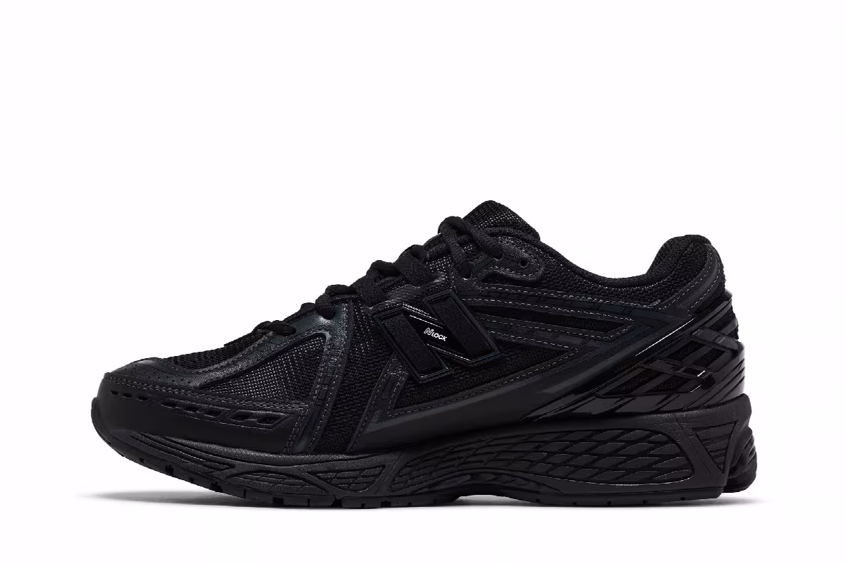New Balance Men's 1906R Black, view 4