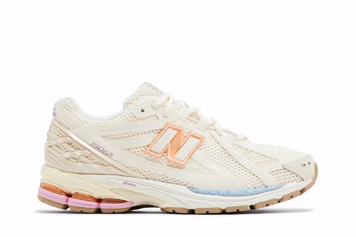 New Balance 1906R Sea Salt Pink Sugar, view 2