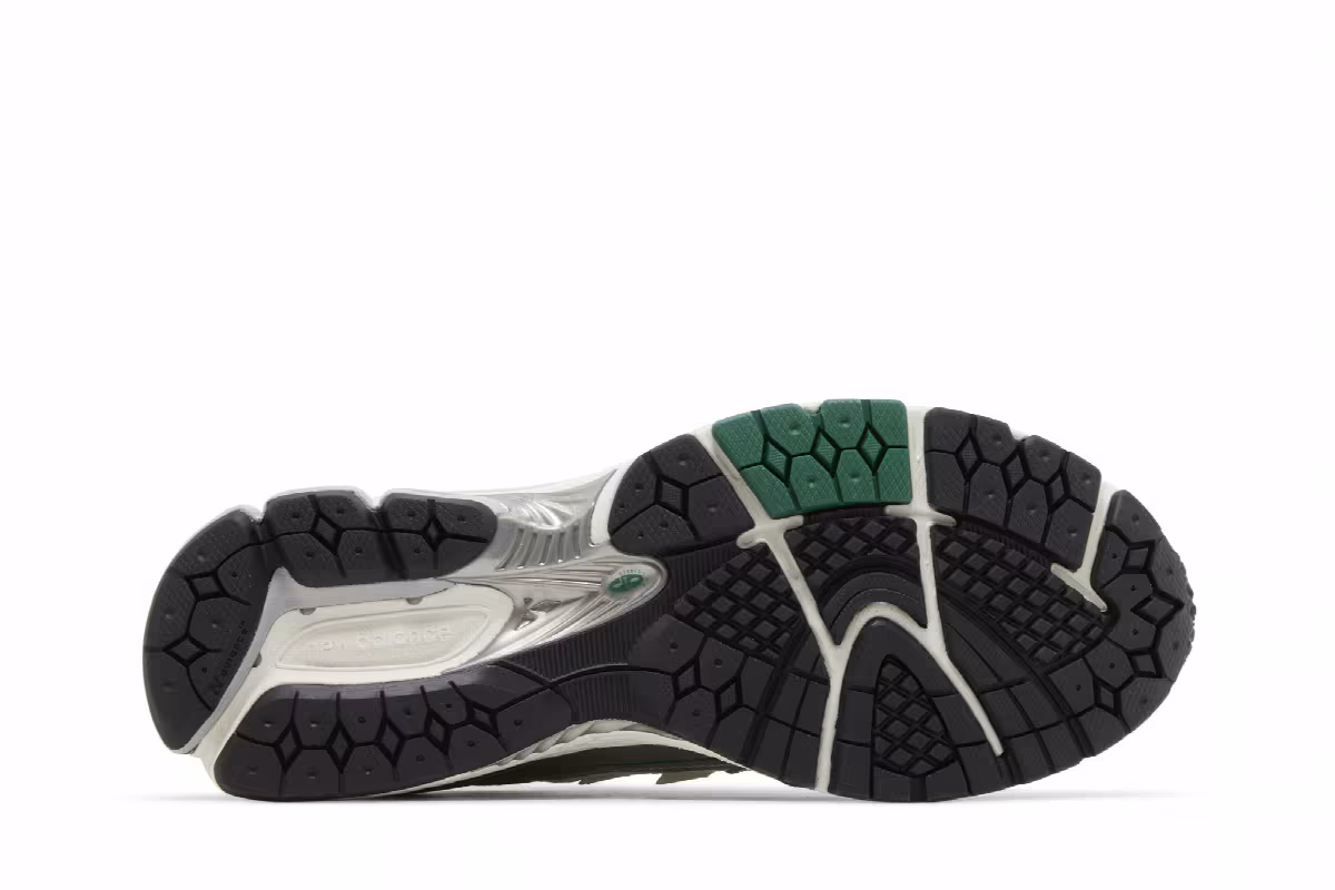 New Balance 1906R Spruce Pack, view 5