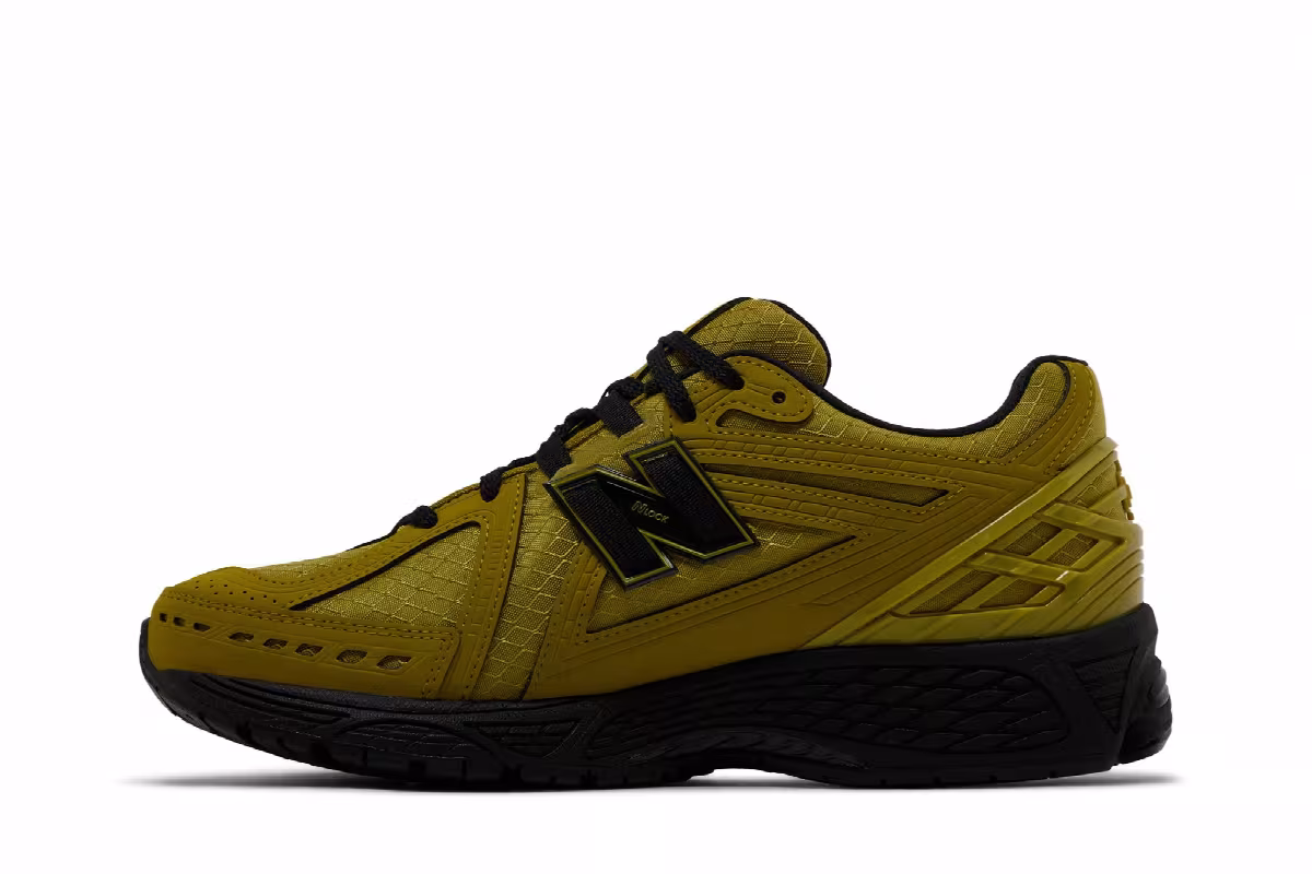New Balance 1906R Cordura Marshland Black, view 4