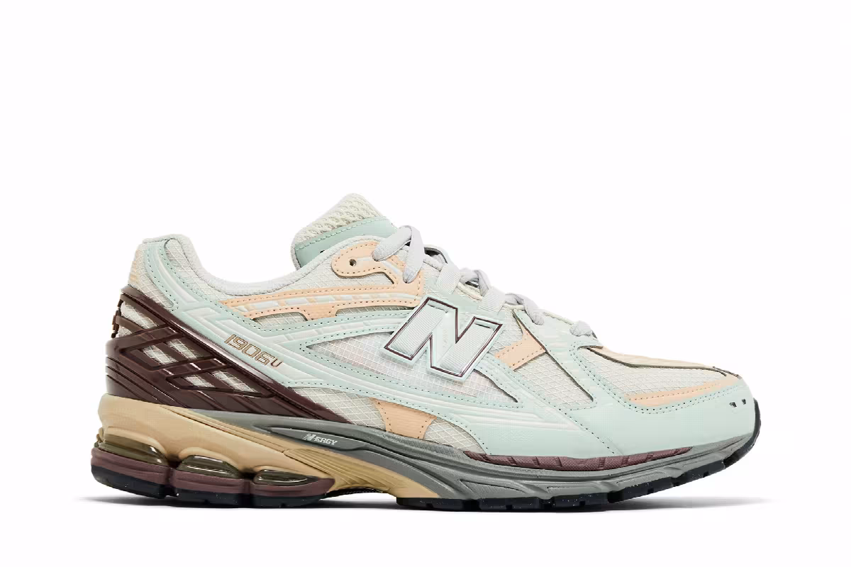 New Balance 1906U Clay Ash, view 2