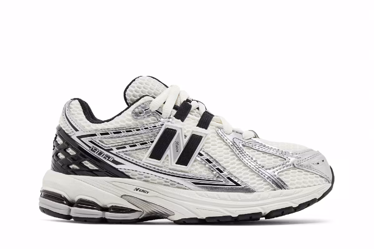 New Balance 1906R Big Kid Silver Metallic Black, view 2