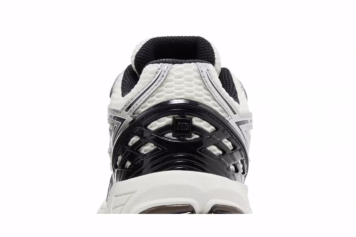 New Balance 1906R Big Kid Silver Metallic Black, view 8