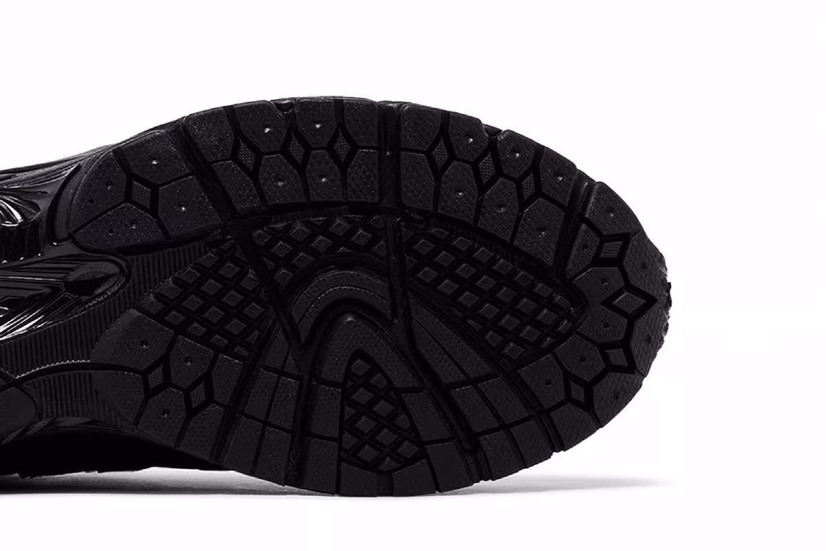 JJJJound x New Balance 2002R GORE-TEX Black, view 6