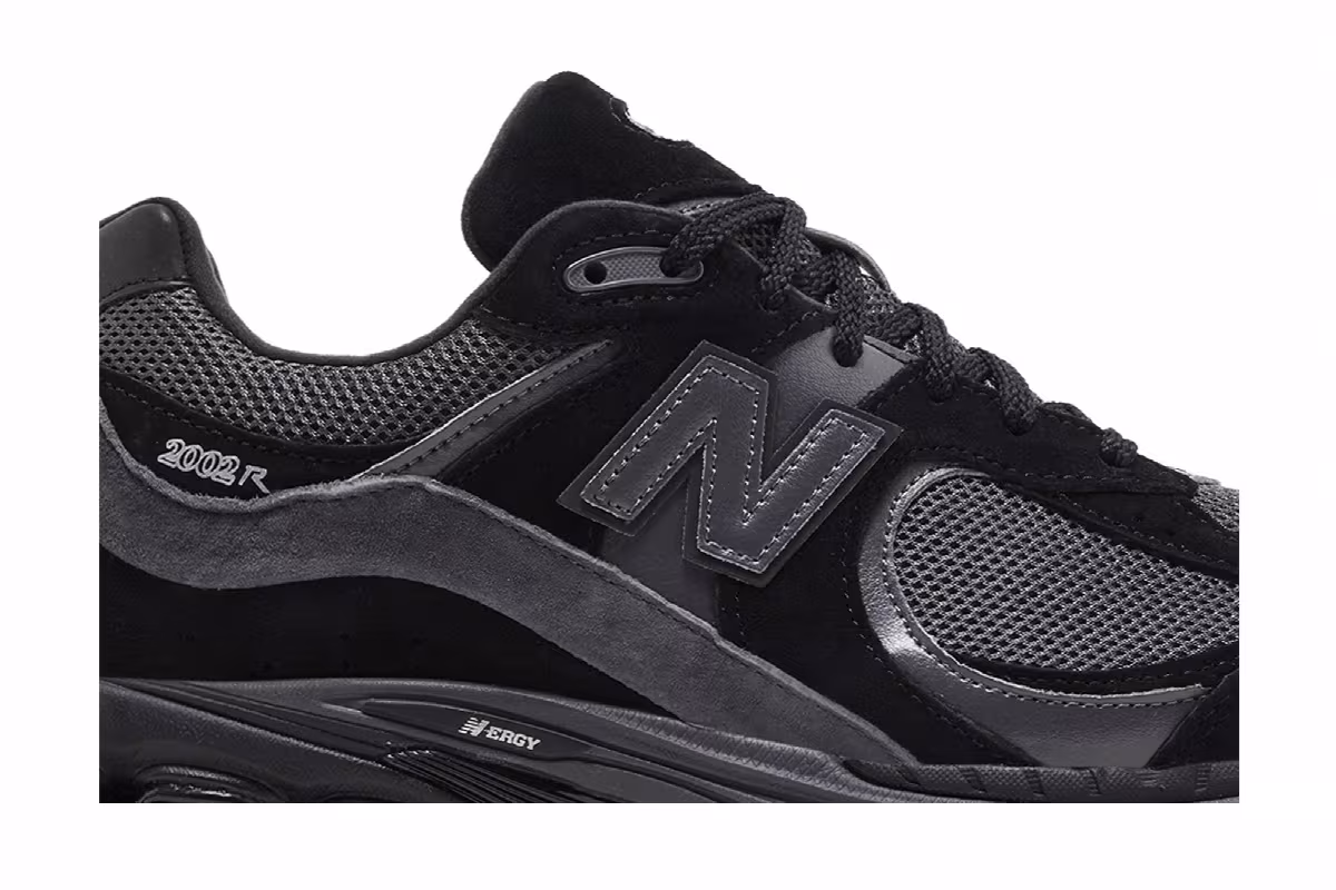 New Balance 2002R Black Magnet, view 3